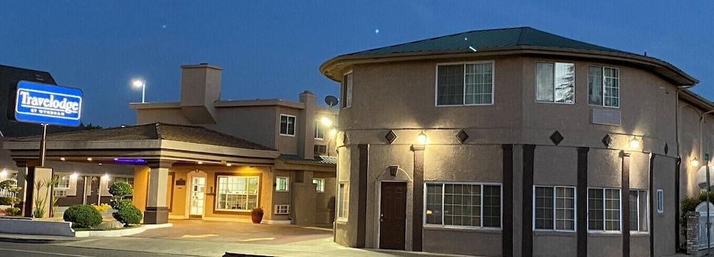 Yosemite Parkway Hotel Merced Buitenkant foto